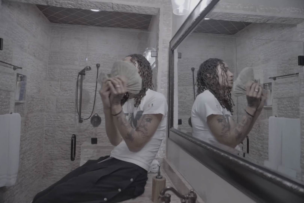 Rohe digitale Lineart einer Figur, noch nicht color graded
